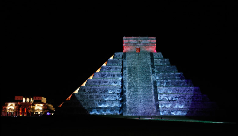 Chichen Itza Cenote Ik Kil-EK Balam